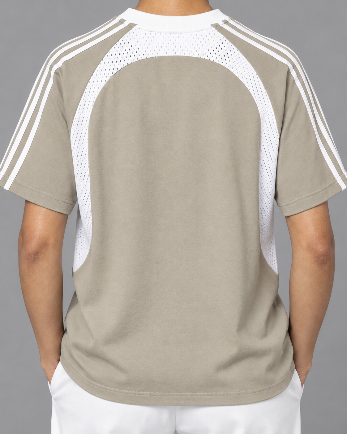 Contrast Stripes Panel Mesh T-shirt