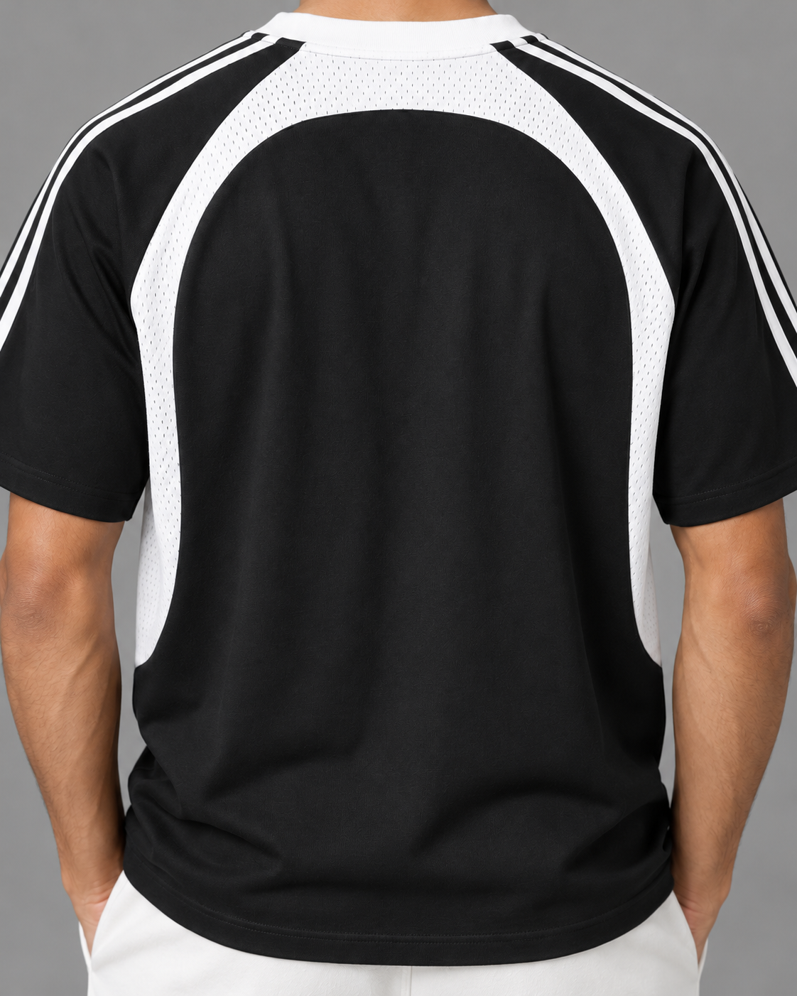 Contrast Stripes Panel Mesh T-shirt