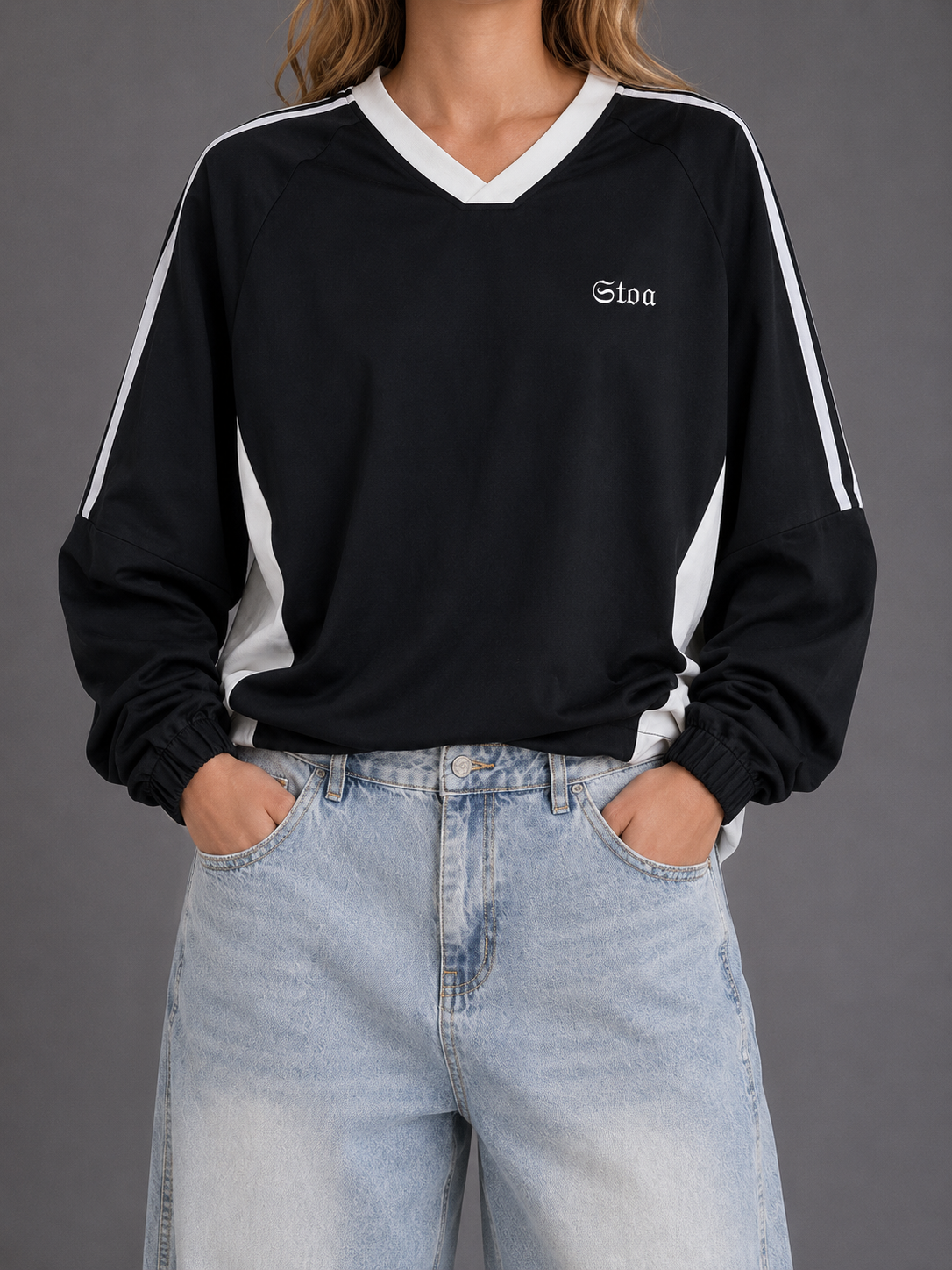 Color-Block V-Neck Long-Sleeve T-Shirt