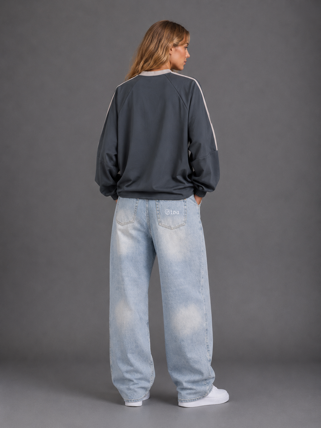 Color-Block V-Neck Long-Sleeve T-Shirt