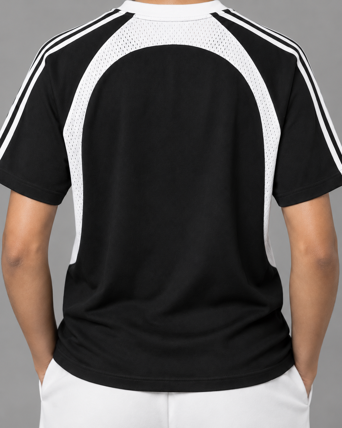 Contrast Stripes Panel Mesh T-shirt