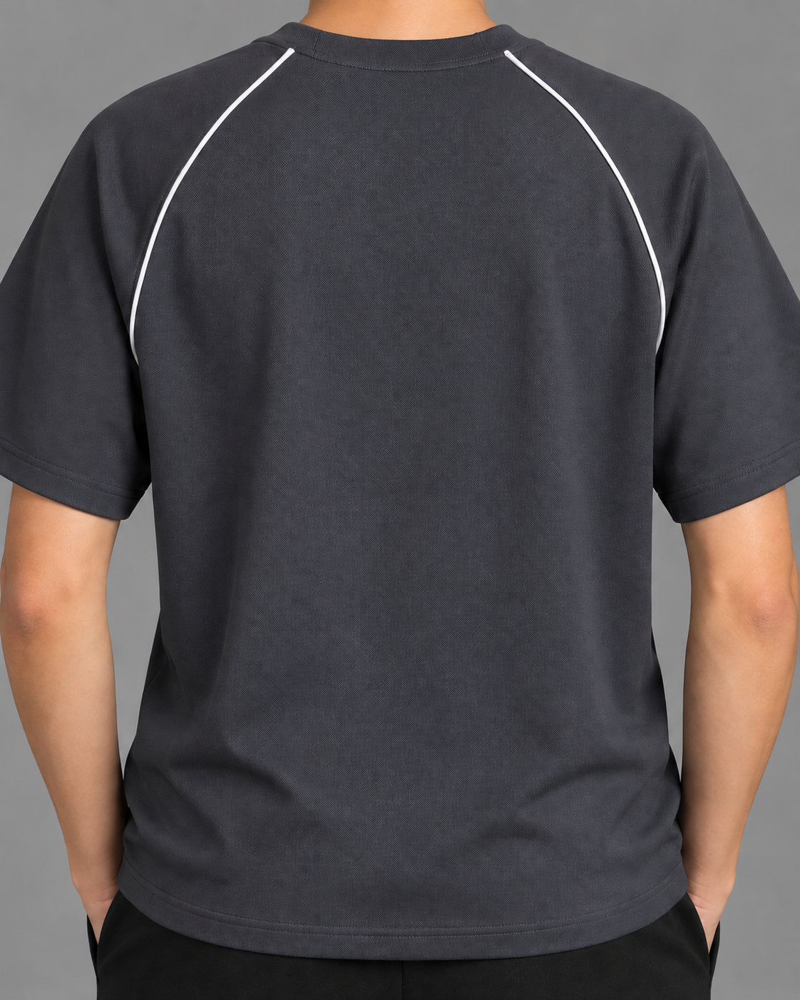 Contrast Piping Panel Raglan T-Shirt